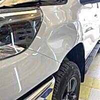 Toyota Hilux переднее крыло