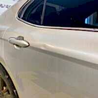 Toyota Camry дверь